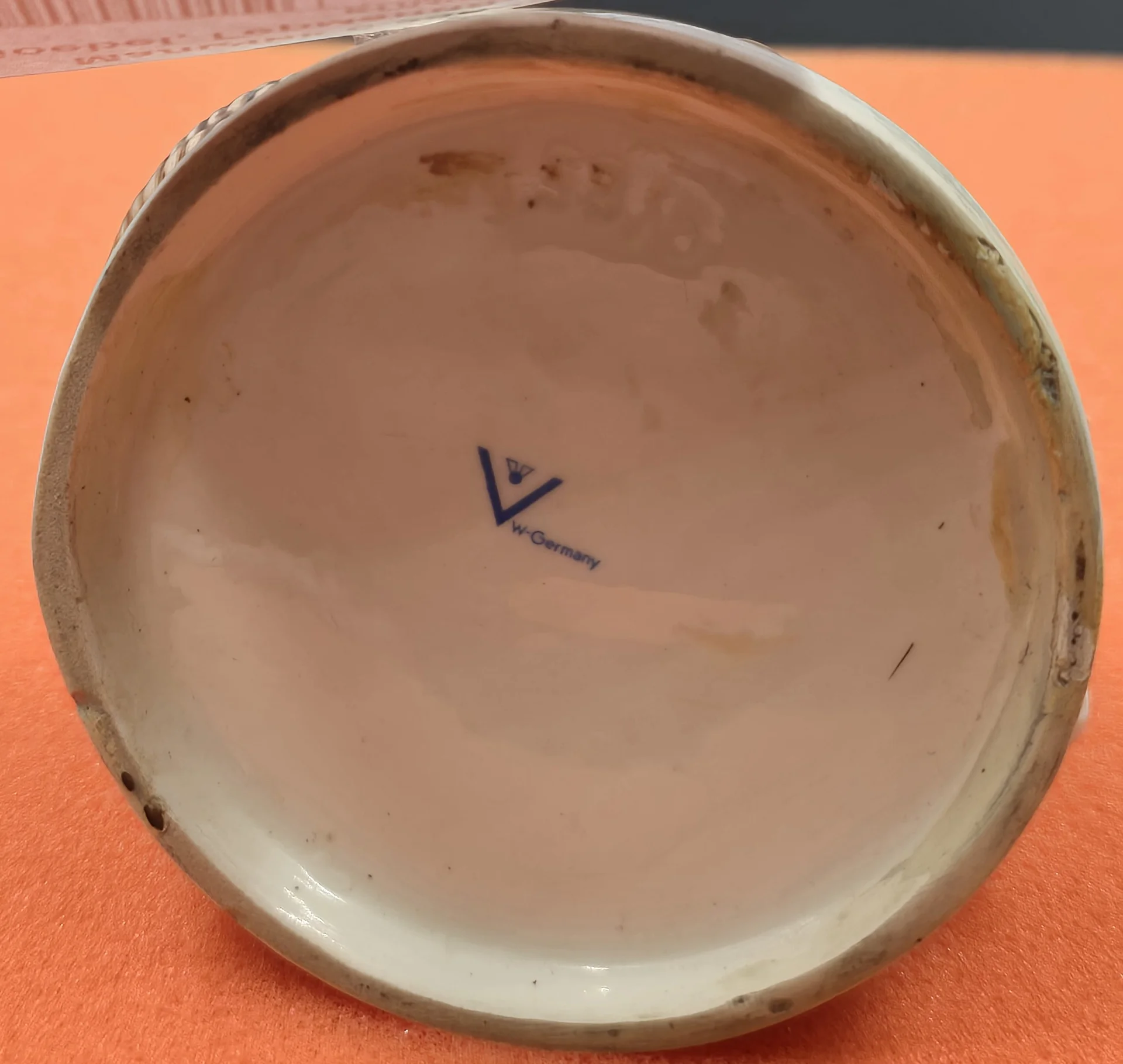 Статуэтка "Мальчик с зайчатами" — миниатюра 2