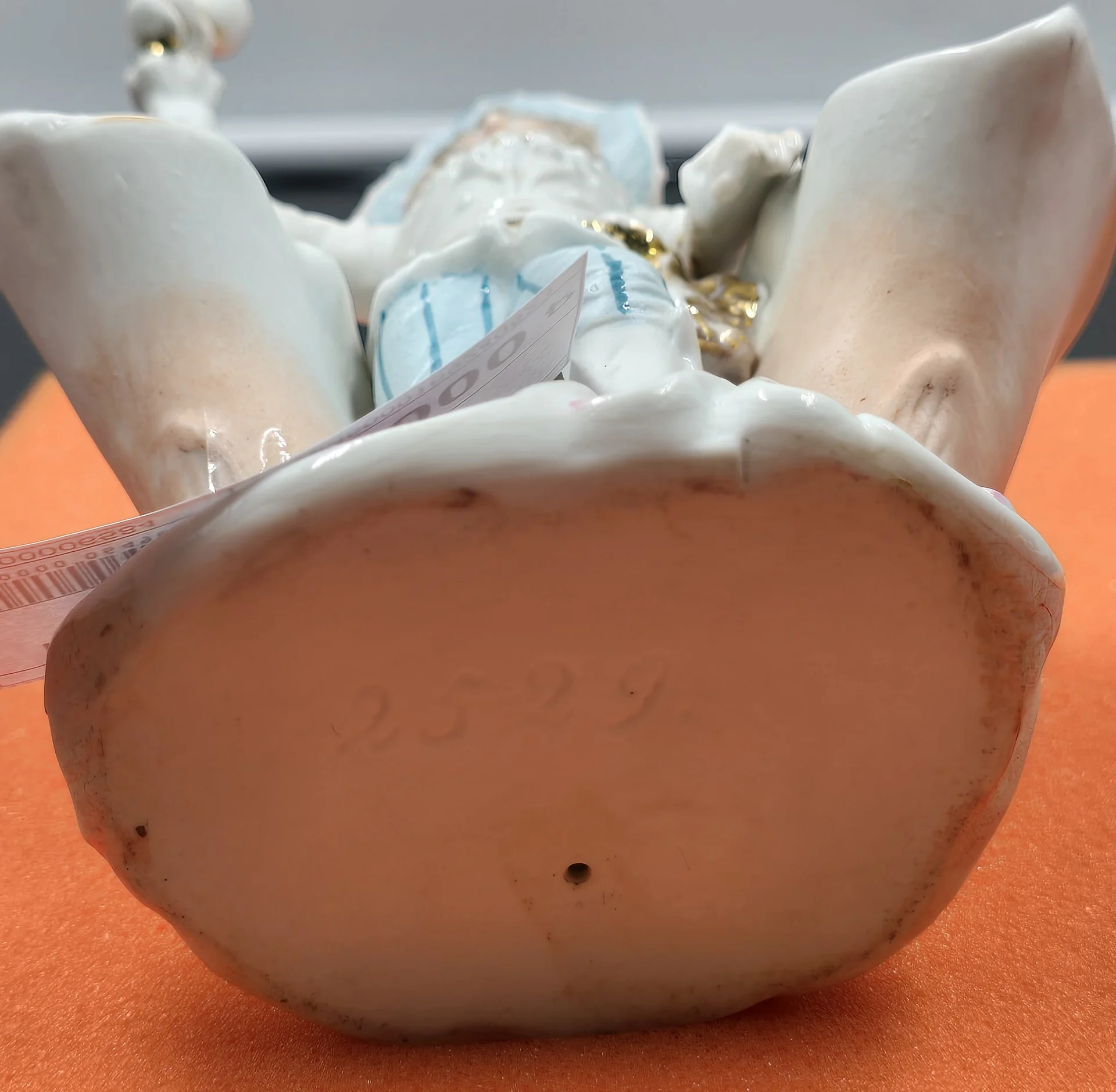 Статуэтка "Карандашница" — миниатюра 2