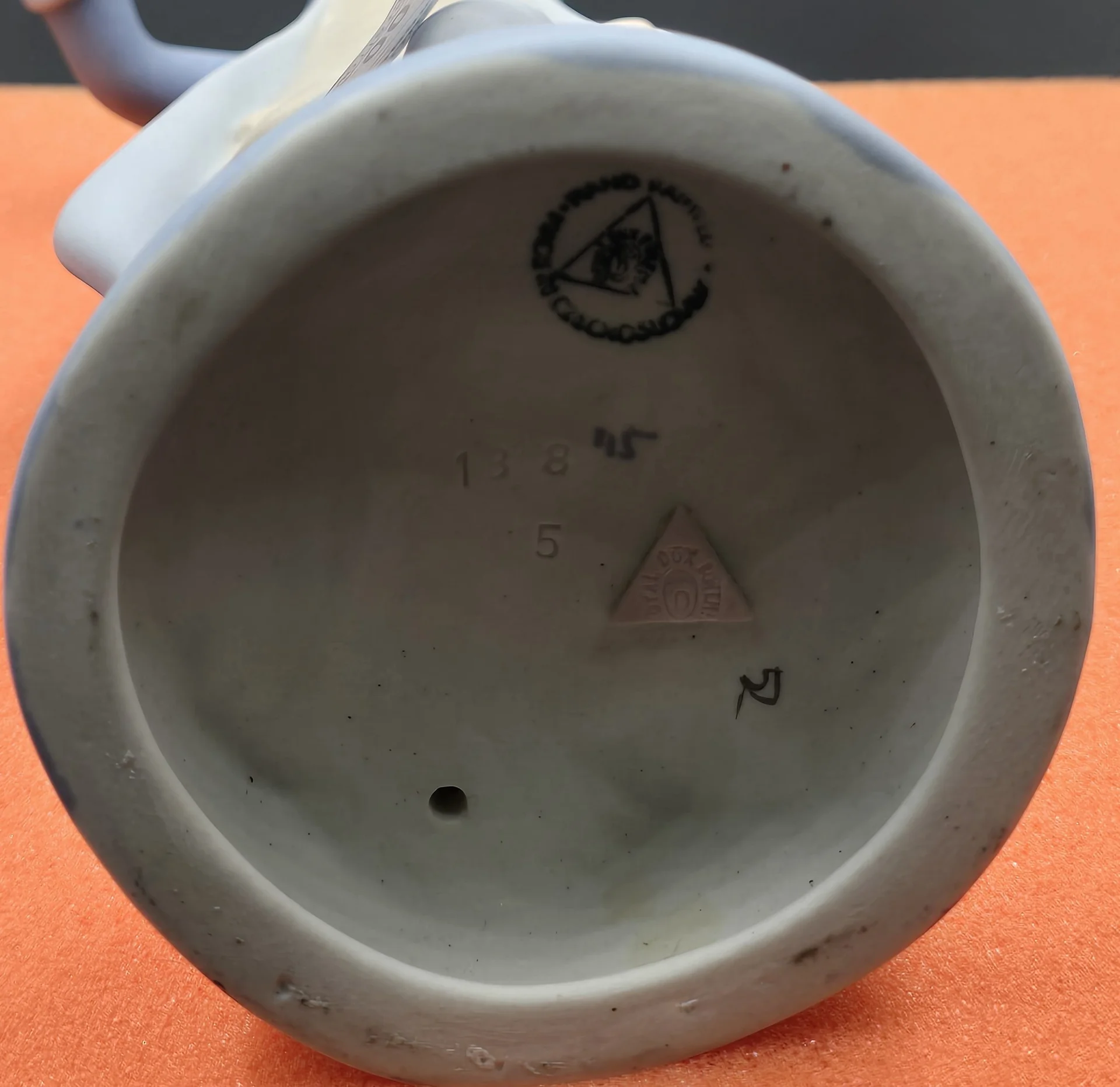 Статуэтка "Кавалер" — миниатюра 2