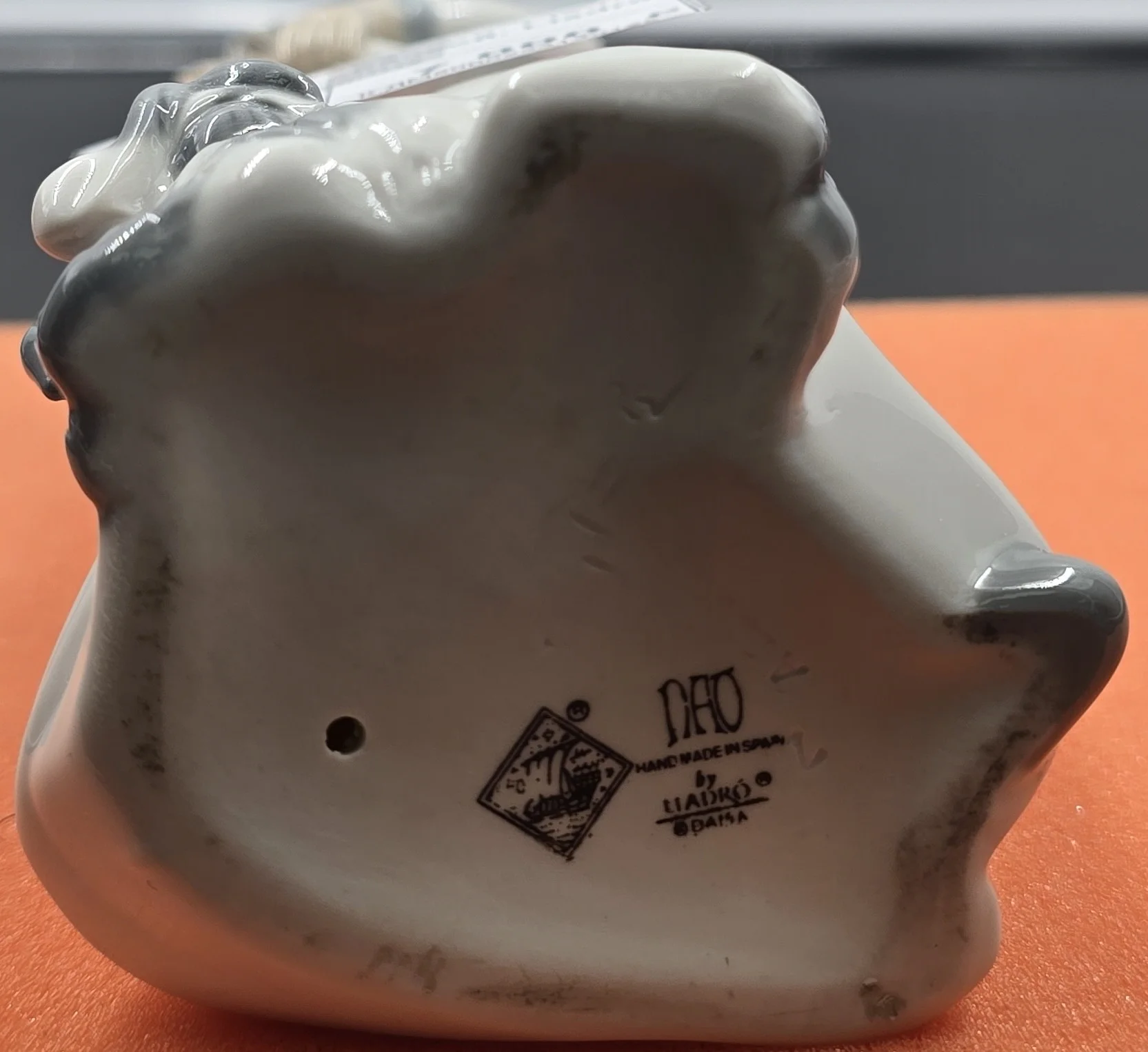 Статуэтка "Девочка с собачкой" — миниатюра 2