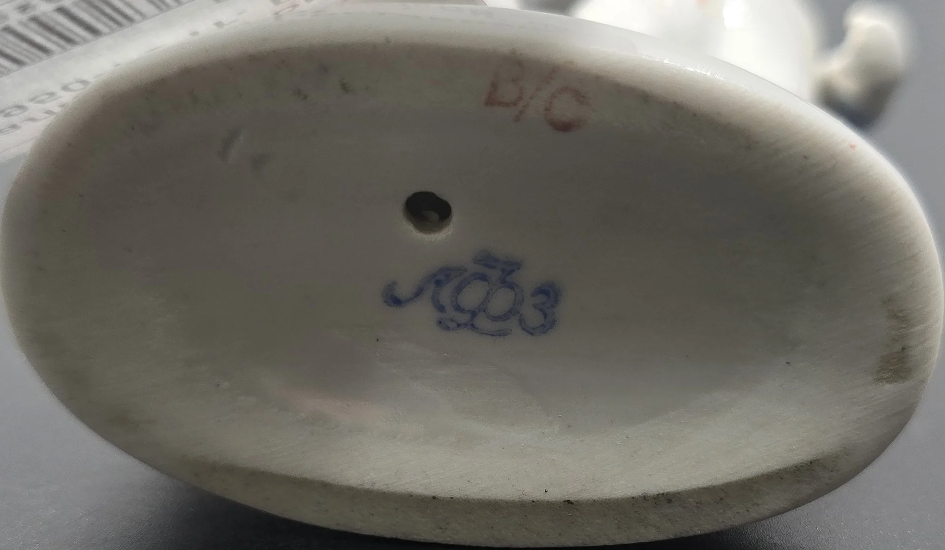 Статуэтка "Мальчик с лошадкой" — миниатюра 2