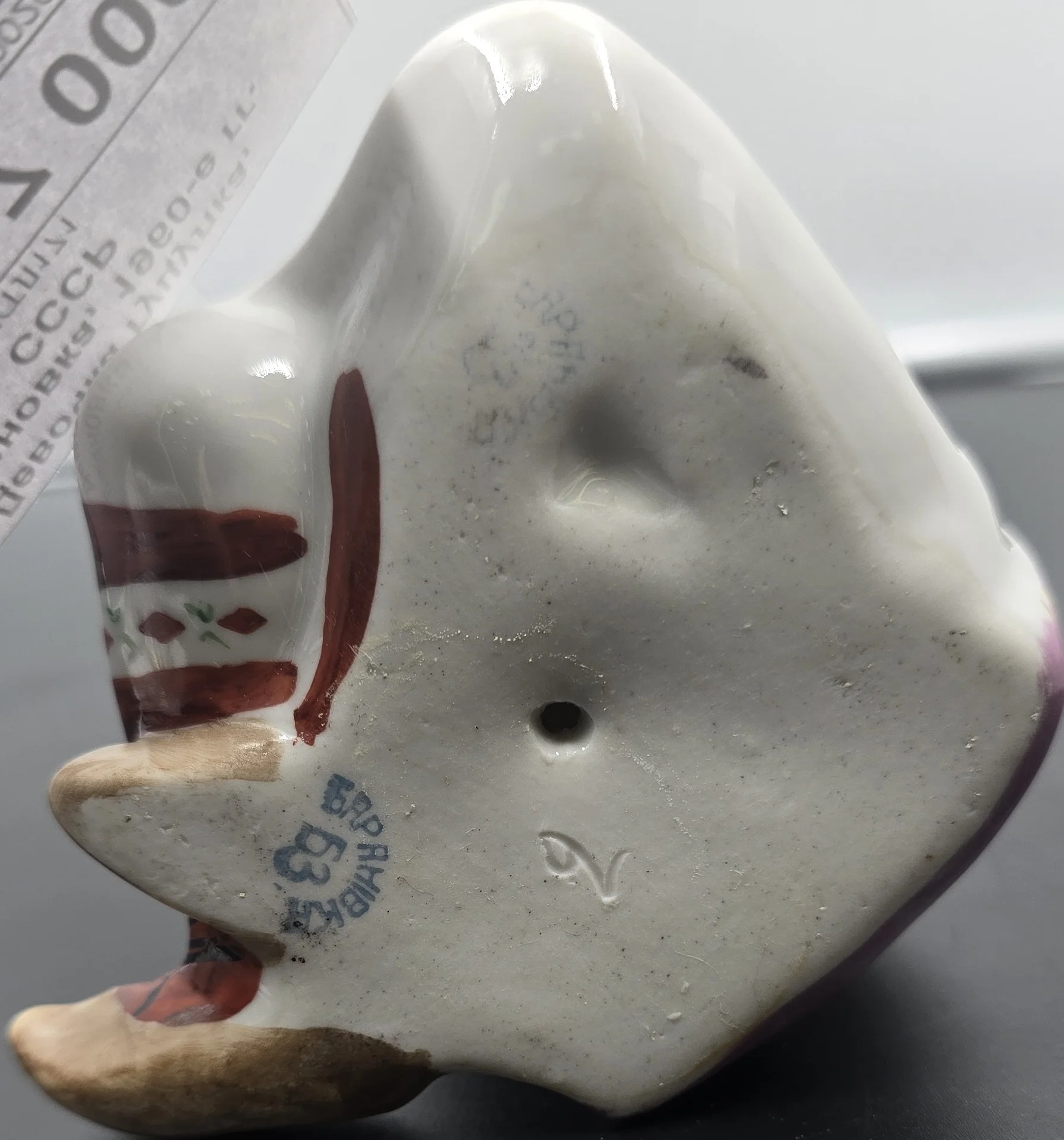 Статуэтка "Девочка гуцулка" — миниатюра 2