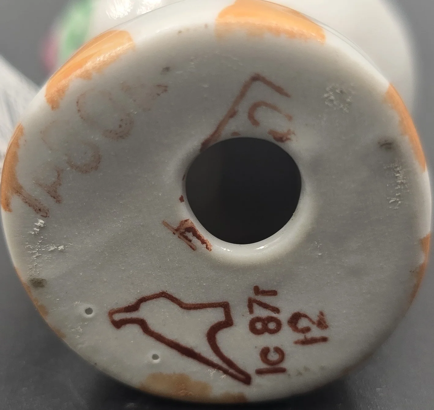 Статуэтка "Мишка с букетом" — миниатюра 2